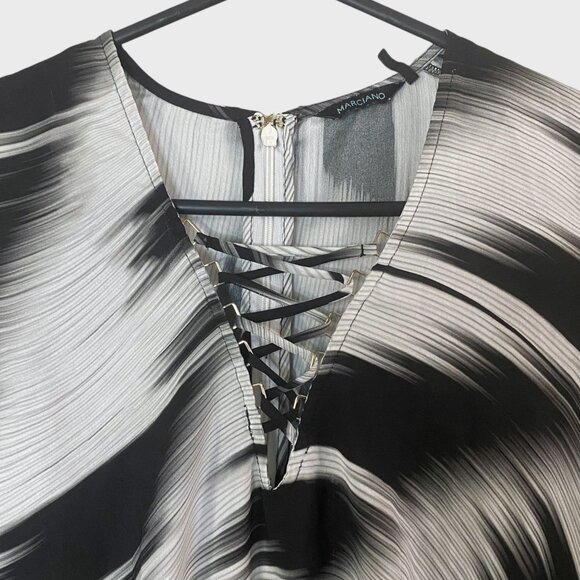 Marciano Tie-Waist Romper White/Black Abstract Print Roll-Tab Sleeves Size 0 - Picture 5 of 13